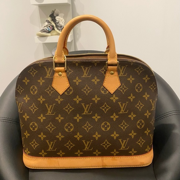 ‼️SOLD‼️ Louis Vuitton Alma Pm ‼️SOLD‼️ - Picture 3 of 9